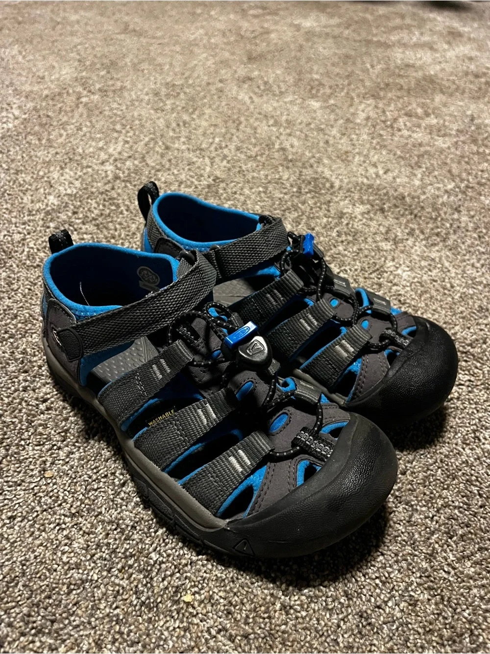 Keen Kids gray and Blue Closed-Toe Outdoor Sandals j3